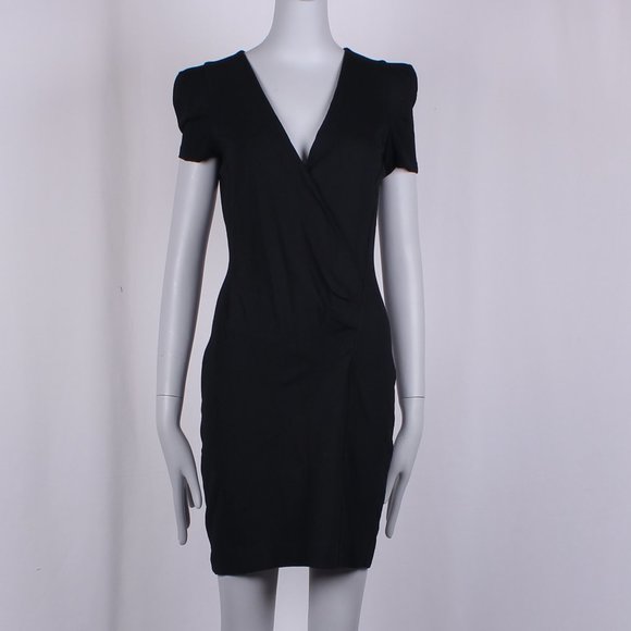 French Connection Dresses & Skirts - FRENCH CONNECTION Faux Wrap Dress Size 4